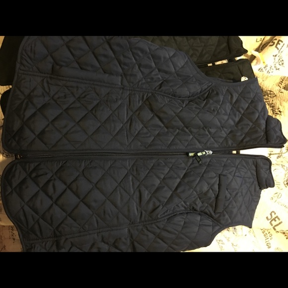 Women’s quilted vests - Picture 3 of 5